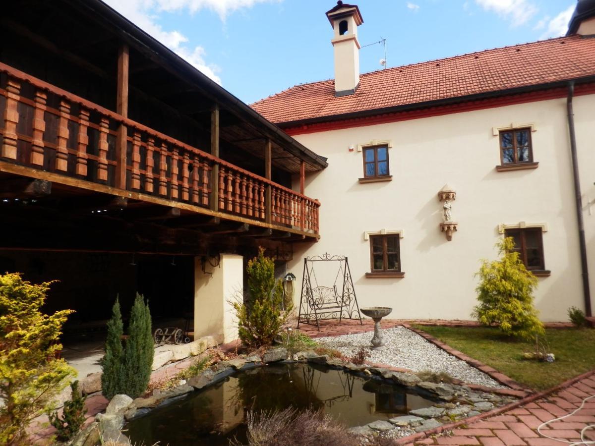 Zamecek Zdiky - Zamecky Apartman Bujanov Luaran gambar