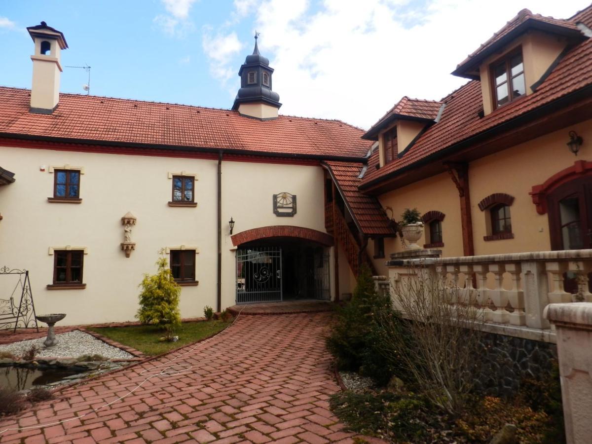 Zamecek Zdiky - Zamecky Apartman Bujanov Luaran gambar