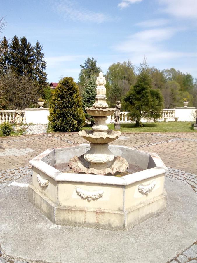 Zamecek Zdiky - Zamecky Apartman Bujanov Luaran gambar