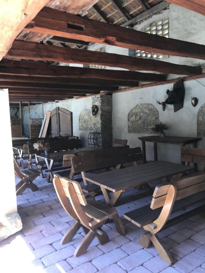 Zamecek Zdiky - Zamecky Apartman Bujanov Luaran gambar
