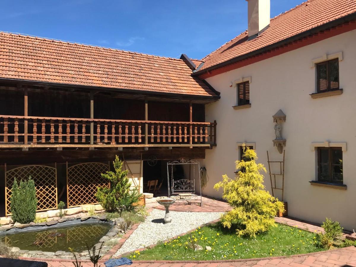 Zamecek Zdiky - Zamecky Apartman Bujanov Luaran gambar